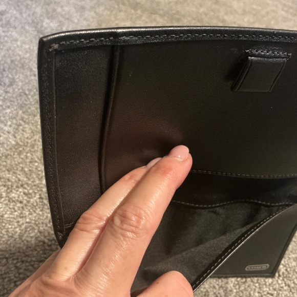 Coach Vintage Black Leather Wallet - Picture 9 of 10
